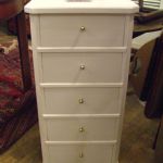 375 4202 CHEST OF DRAWERS
